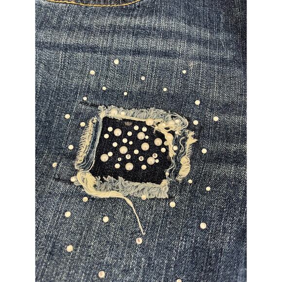 NWT Almost Famous Mid Rise Roll Up Jeans Women 9 Blue Denim Distressed Raw Hem - Picture 14 of 16